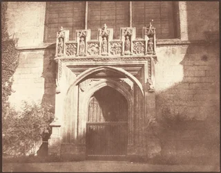 Antyczne drzwi w Magdalen College w Oksfordzie