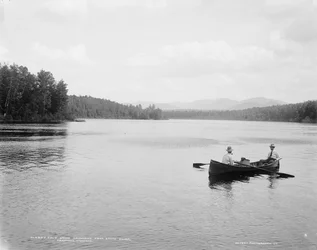 Góry Cold Brook z State Bridge, góry Adirondack