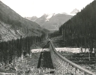 The Rockies: Loop pokazujący cztery utwory, 1895.