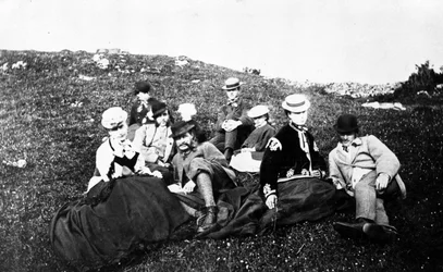 Wiktoriańska impreza spacerowa, ok. 1860-80