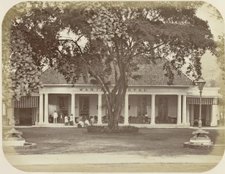 Marine Hotel w Batavia