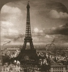 Wieża Eiffla, wysoka na 300 metrów, po drugiej stronie Sekwany od Trocadero, Paryż, Francja, 1901.