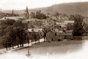 Wieś Saint-Bonnet-le-Froid, początek XX wieku (pocztówka)