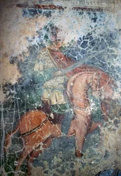 Mężczyzna na koniu z mieczem, fresk w bizantyjskim kościele Agios Athanasios, Kefali, Kreta, Grecja (zdjęcie)